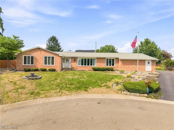 $350,000 | 2215 Tamarack Circle Northeast, Canton, OH 44721
