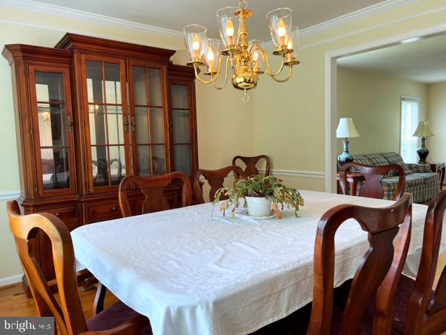 212 Farmgate Lane Silver Spring, MD 20905 - Photo 9 of 33 Dining Room