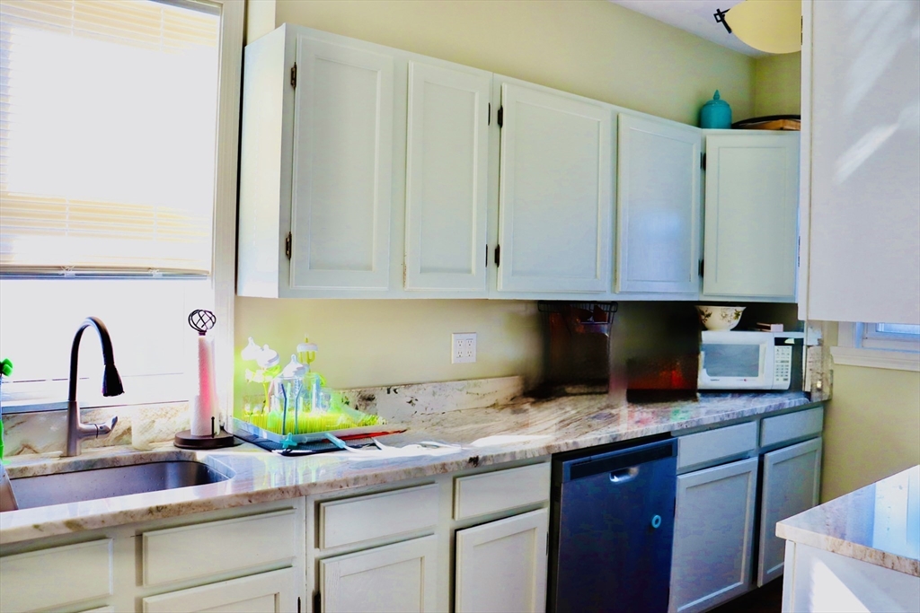 10 Cushing Street Salem, MA 01970 - Photo 13 of 42