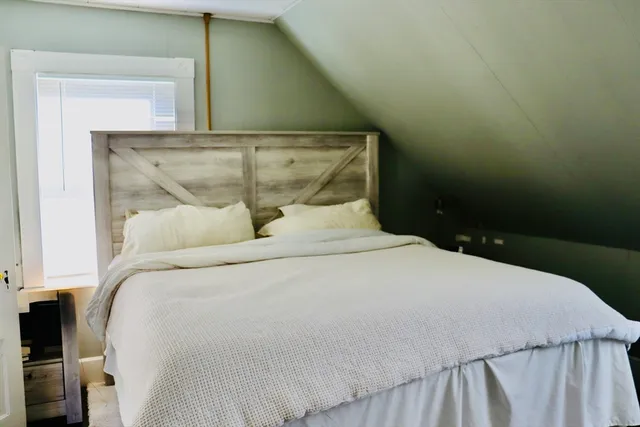 $3,900 | 10 Cushing Street, Salem, MA 01970