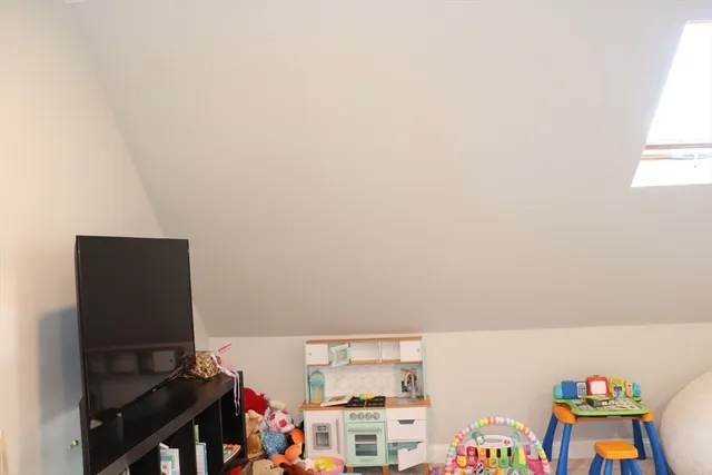 $3,900 | 10 Cushing Street, Salem, MA 01970