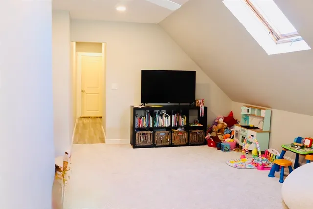 $3,900 | 10 Cushing Street, Salem, MA 01970