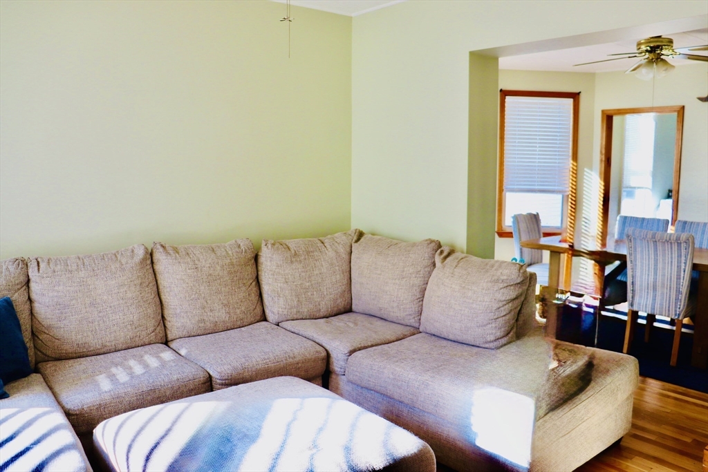 10 Cushing Street Salem, MA 01970 - Photo 8 of 42