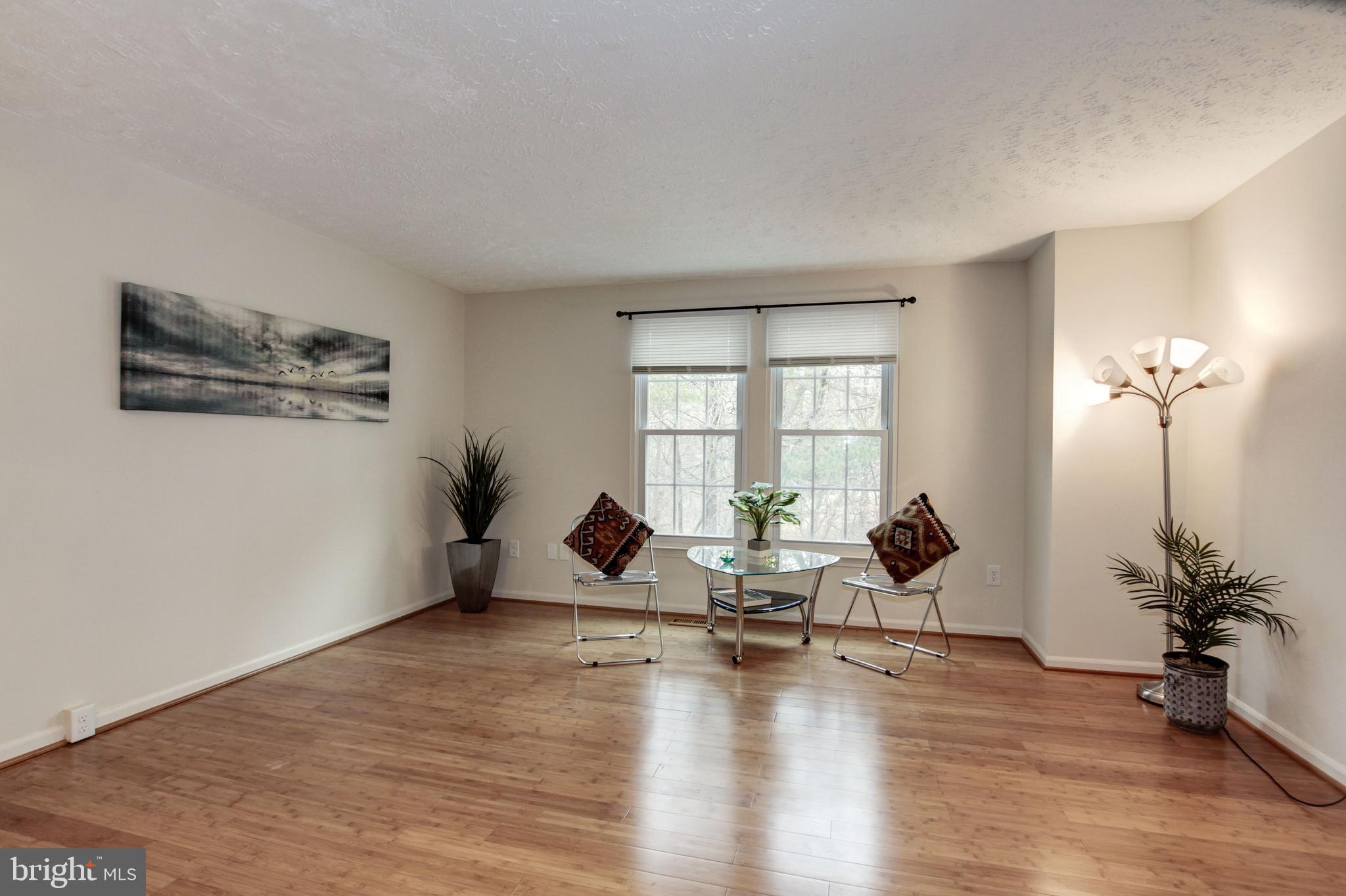 1671 Fieldthorn Drive Reston, VA 20194 - Photo 8 of 27 Gallery Image 8