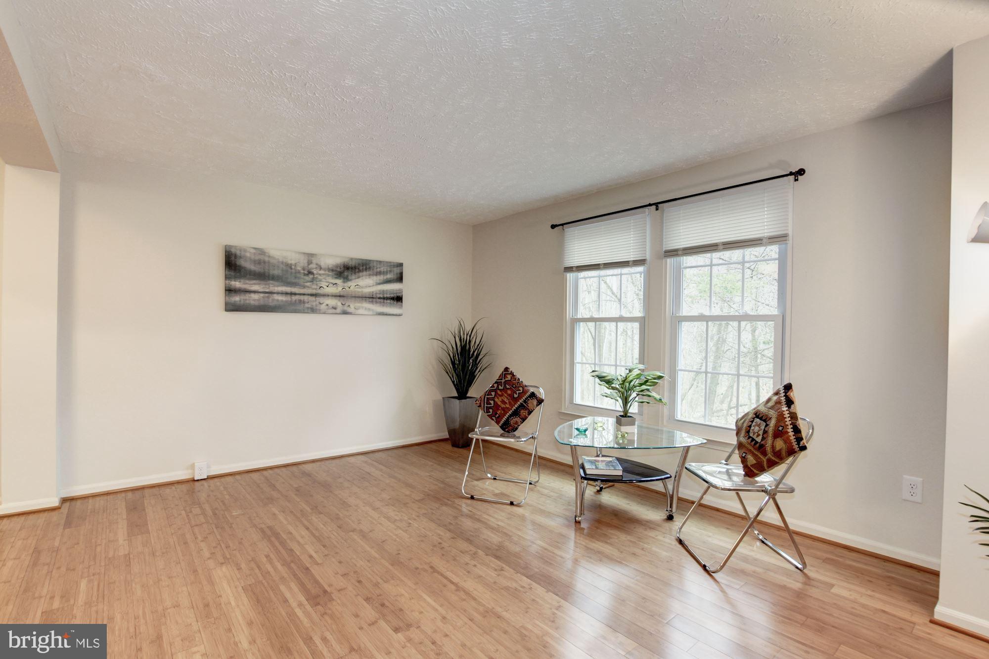 1671 Fieldthorn Drive Reston, VA 20194 - Photo 9 of 27 Gallery Image 9