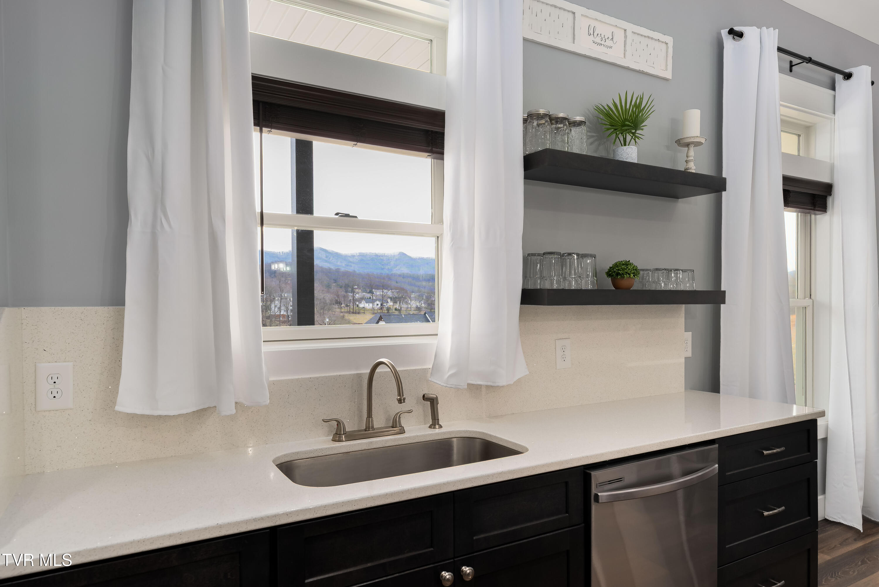 2920 Antioch Road Johnson City, TN 37604 - Photo 23 of 95 2920 Antioch Rd (76 of 96)