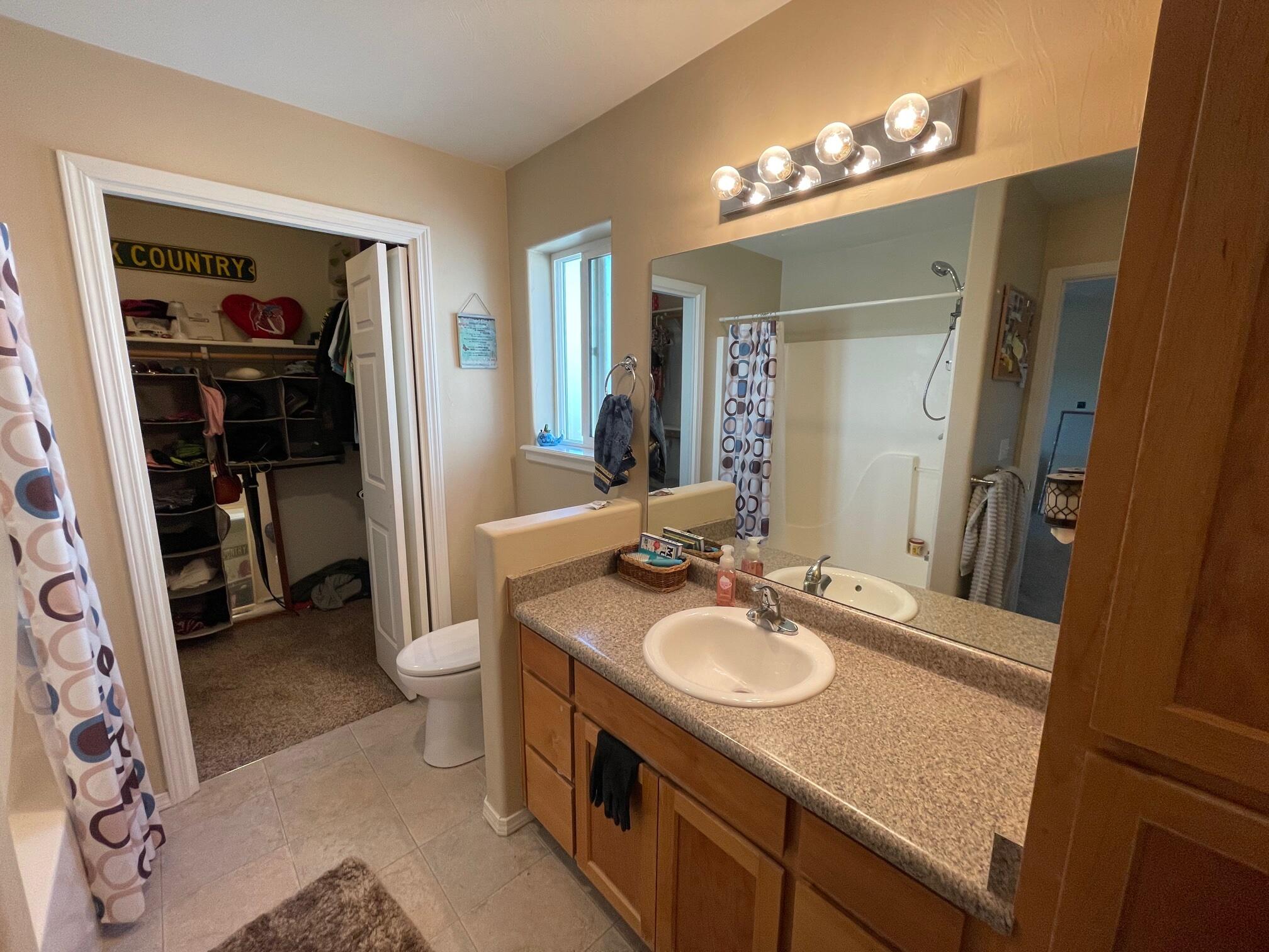 535 Freeman Road Central Point, OR 97502 - Photo 11 of 14 IMG_9133 (1)