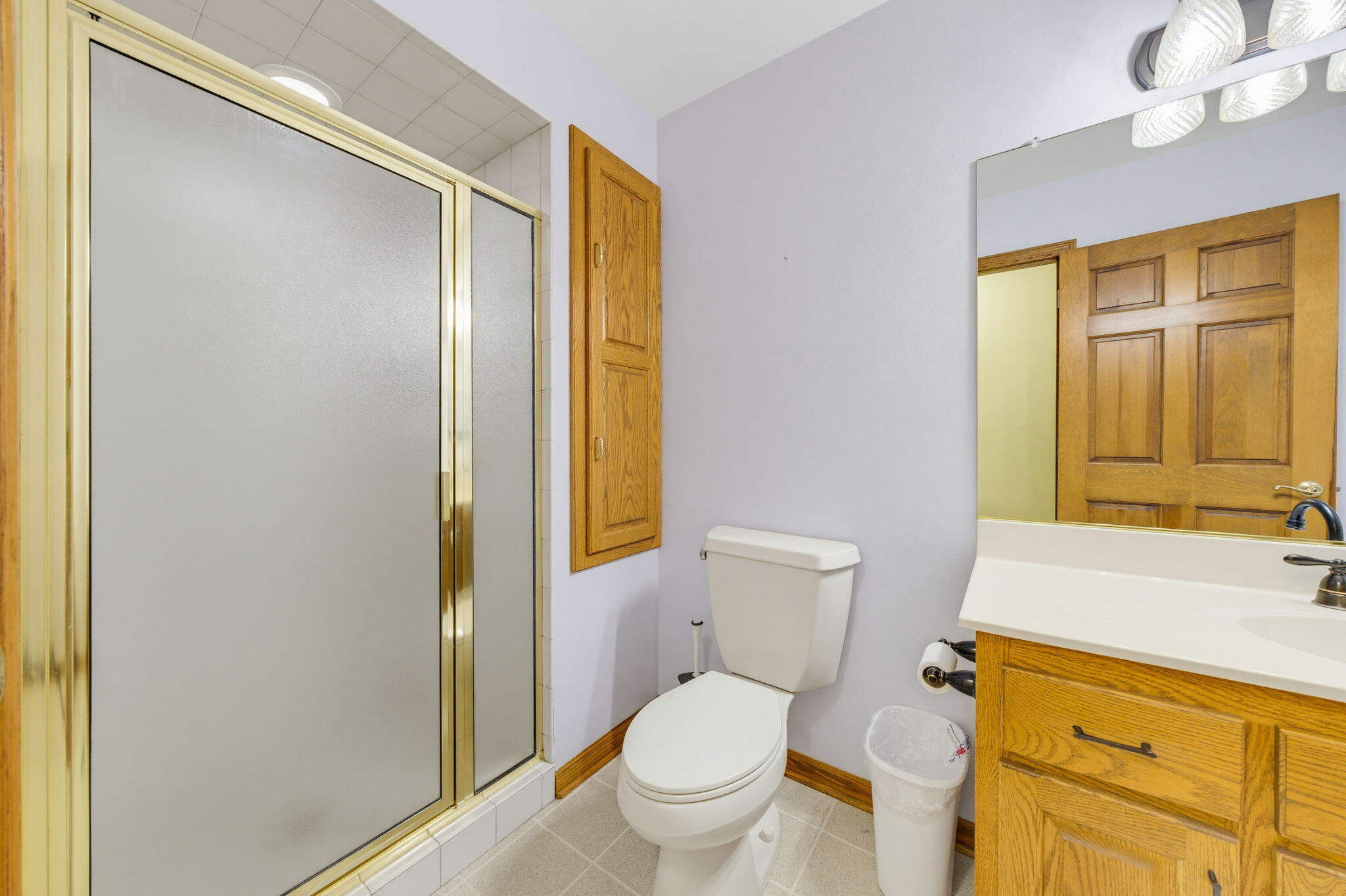 W2254 Kniep Road Spring Prairie, WI 53121 - Photo 35 of 81 Full Bath on Main Floor