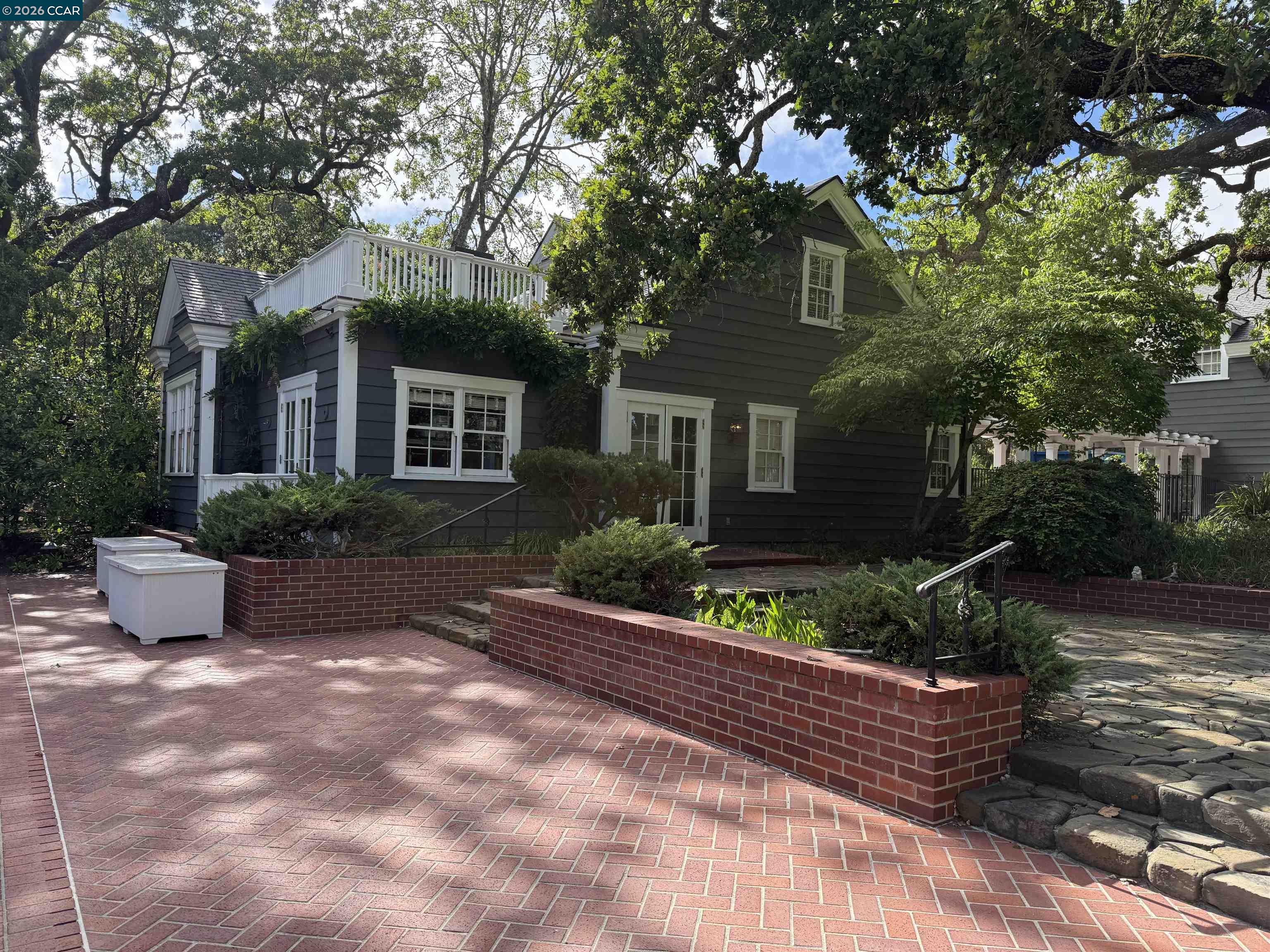 7 Haciendas Road Orinda, CA 94563 - Photo 2 of 3