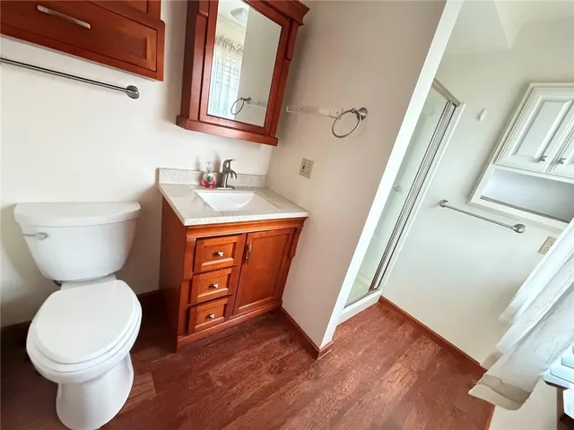 a view of a livingroom with an empty space