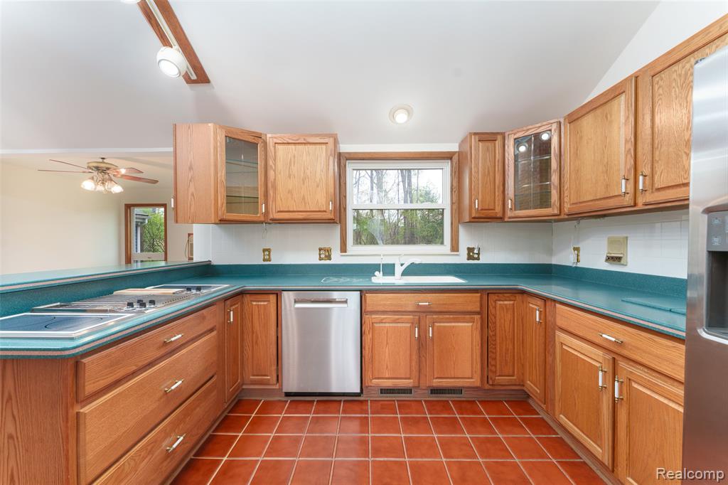 9800 Roberts Road Gregory, MI 48137 - Photo 15 of 67