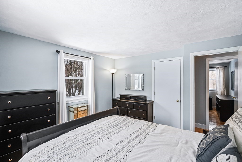 18 Coach Road Billerica, MA 01862 - Photo 21 of 33