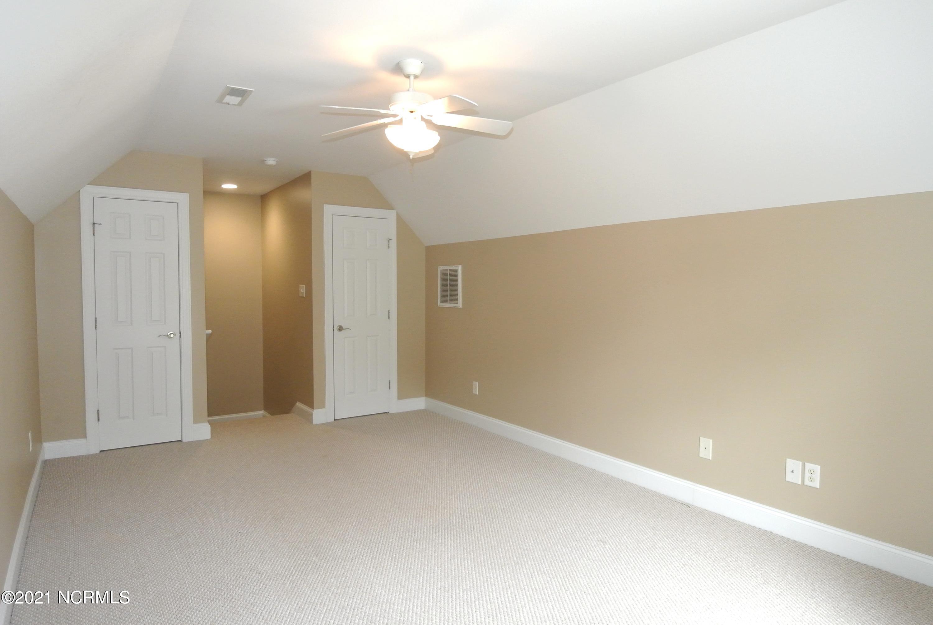 440 Neuchatel Road New Bern, NC 28562 - Photo 26 of 32 Finished room over garage