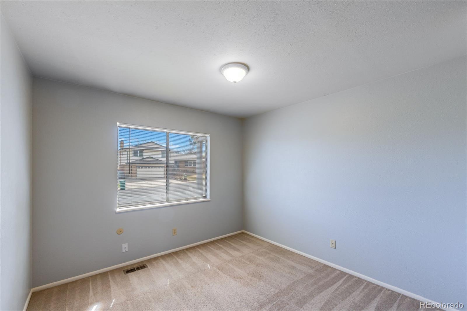 2573 South Rifle Street Aurora, CO 80013 - Photo 8 of 19