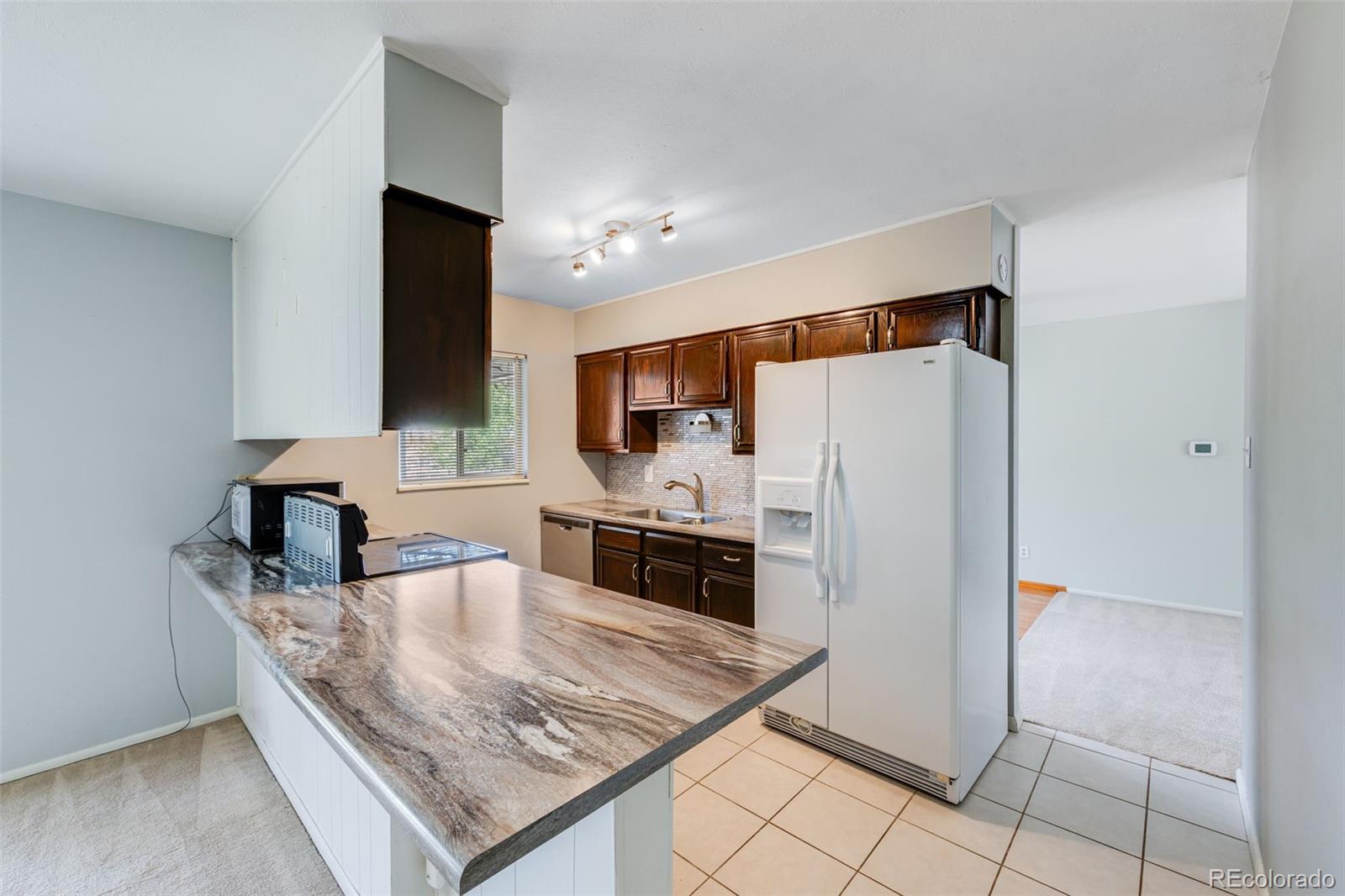 2573 South Rifle Street Aurora, CO 80013 - Photo 9 of 19