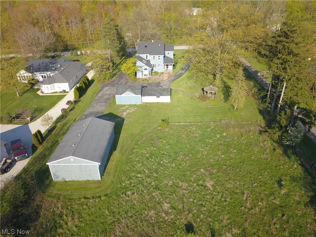 3030 Worrell Road Willoughby, OH 44094 - Photo 33 of 35 Outbuilding towards house!