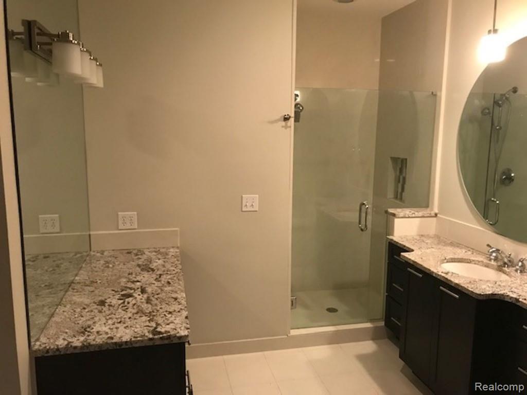 45936 South Stonewood Road Canton, MI 48187 - Photo 16 of 22 IMG_0109.jpg