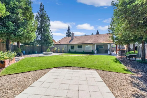 $500,000 | 2361 Cromwell Avenue, Clovis, CA 93611