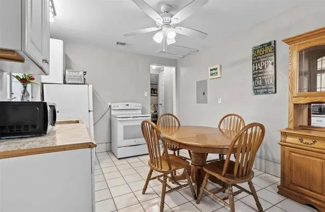 $1,600 | 5005 9th Avenue South, Gulfport, FL 33707