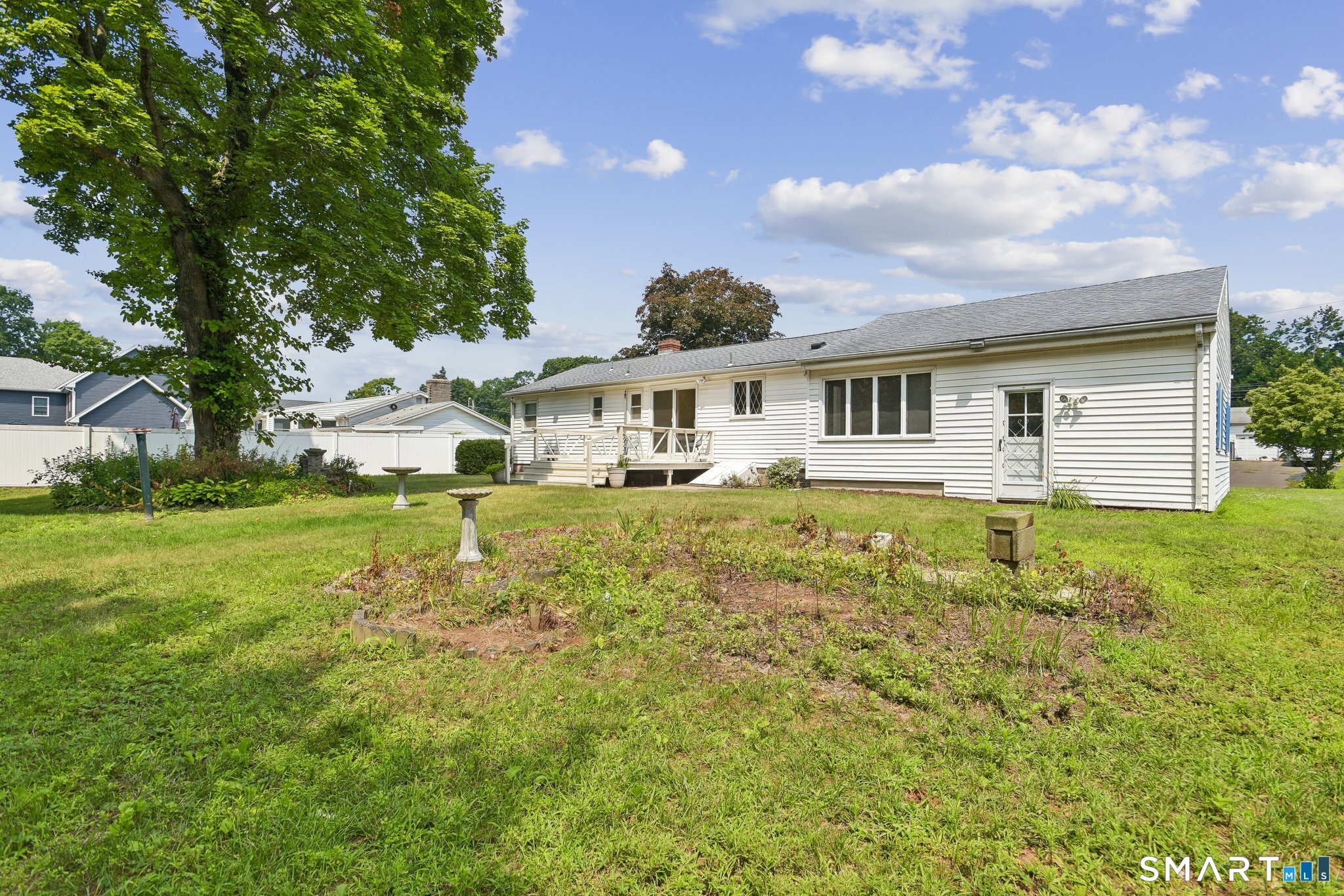 19 Palmer Road North Haven, CT 06473 - Photo 26 of 28