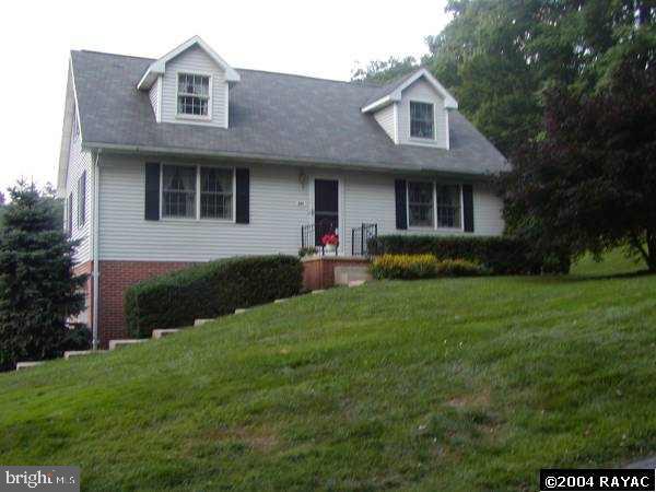 685 Academy Road York, PA 17406 - Photo 1 of 9 Gallery Image 1