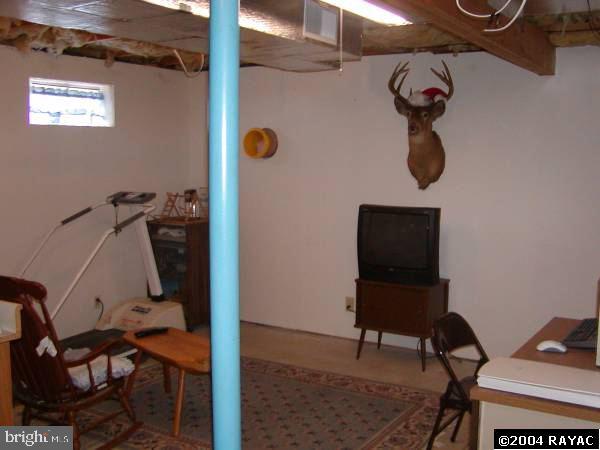 685 Academy Road York, PA 17406 - Photo 7 of 9 Gallery Image 7