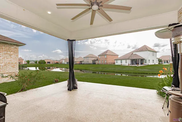 $430,000 | 3624 Cruden Bay Drive, Zachary, LA 70791