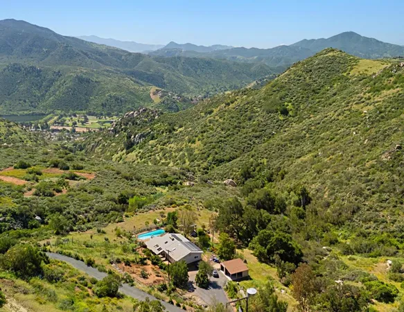 $1,155,000 | 3333 Suncrest Boulevard, El Cajon, CA 92019