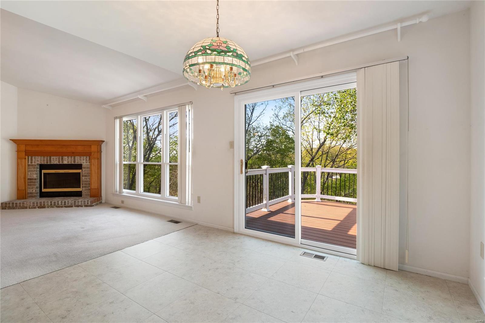 535 Steepleton Court Ballwin, MO 63021 - Photo 12 of 40 Gallery Image 12