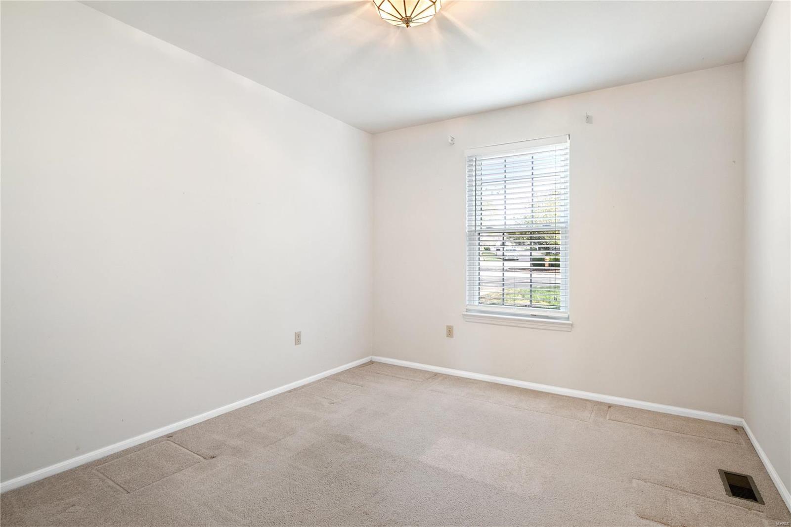 535 Steepleton Court Ballwin, MO 63021 - Photo 28 of 40 Gallery Image 28