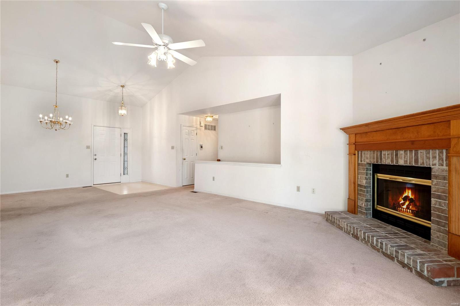 535 Steepleton Court Ballwin, MO 63021 - Photo 8 of 40 Gallery Image 8