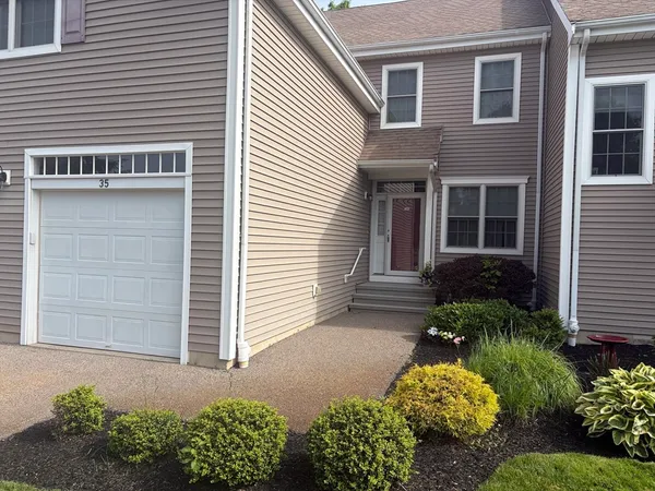 $270,013 | 902 Main Street, Unit 35, Hanson, MA 02341