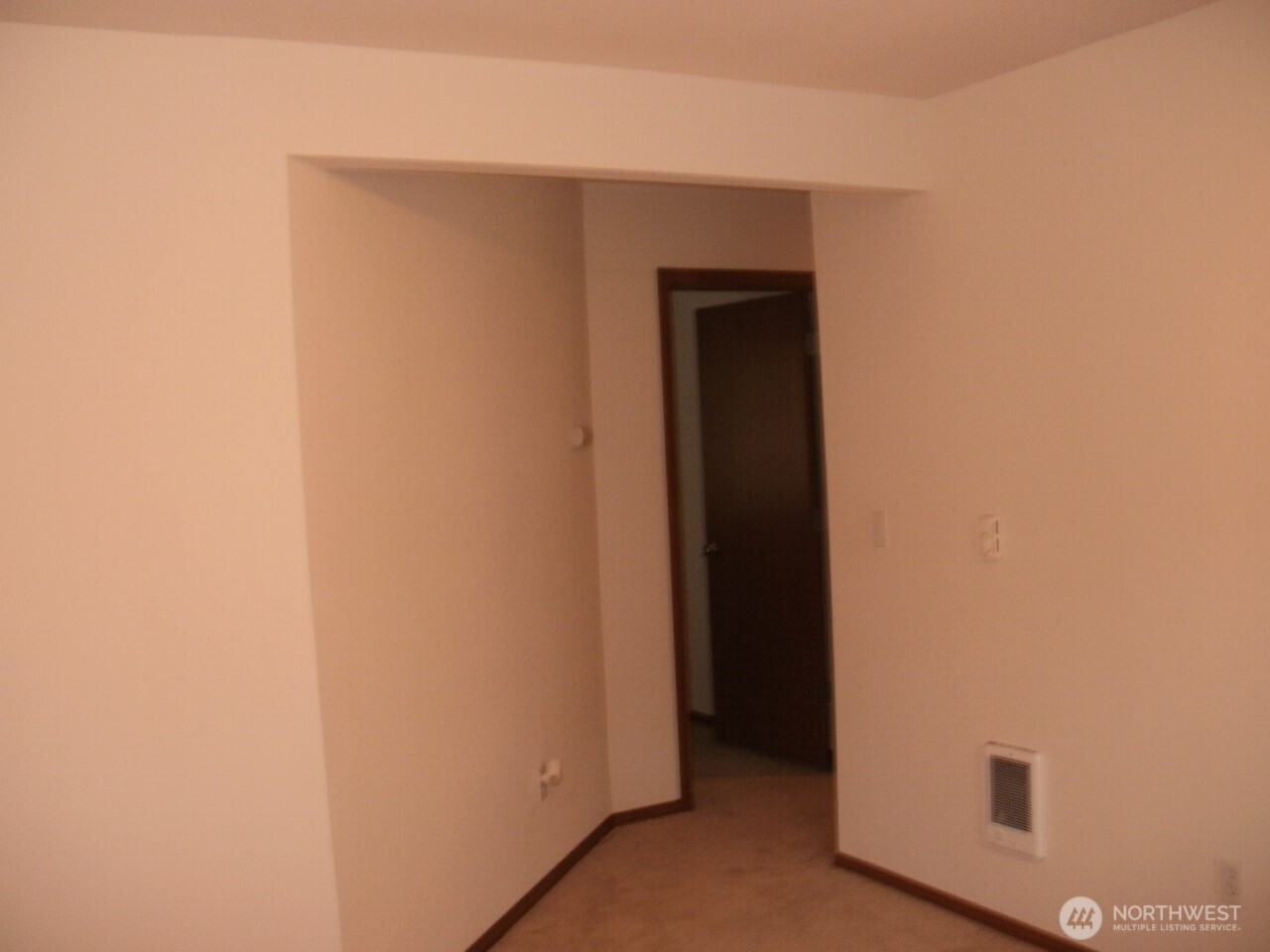 7229 Vandermark Road East Bonney Lake, WA 98391 - Photo 18 of 19