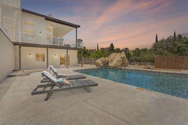 $1,325,000 | 2047 Via Del Torrie, Alpine, CA 91901