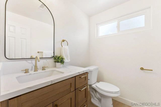 $1,325,000 | 2047 Via Del Torrie, Alpine, CA 91901