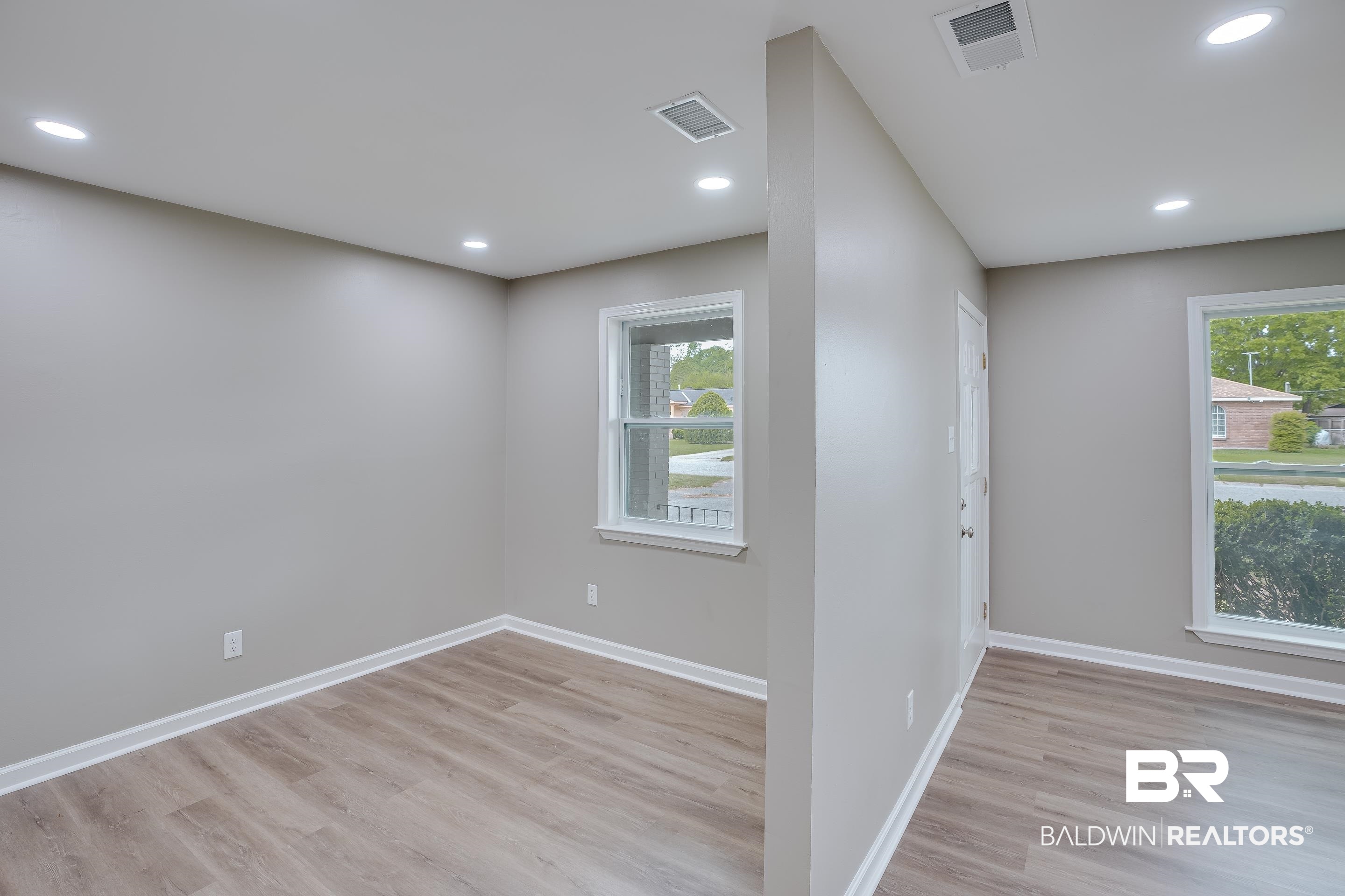 428 Scott Drive Saraland, AL 36571 - Photo 5 of 33