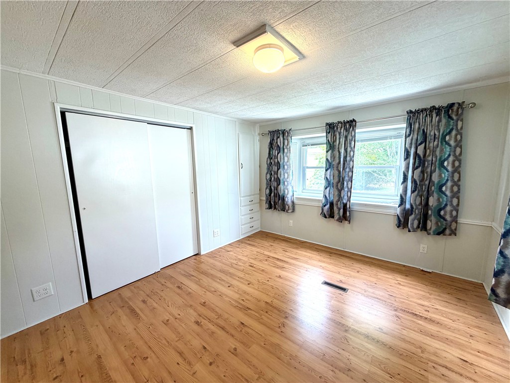 27 Woodward Road Lincoln, RI 02865 - Photo 17 of 23