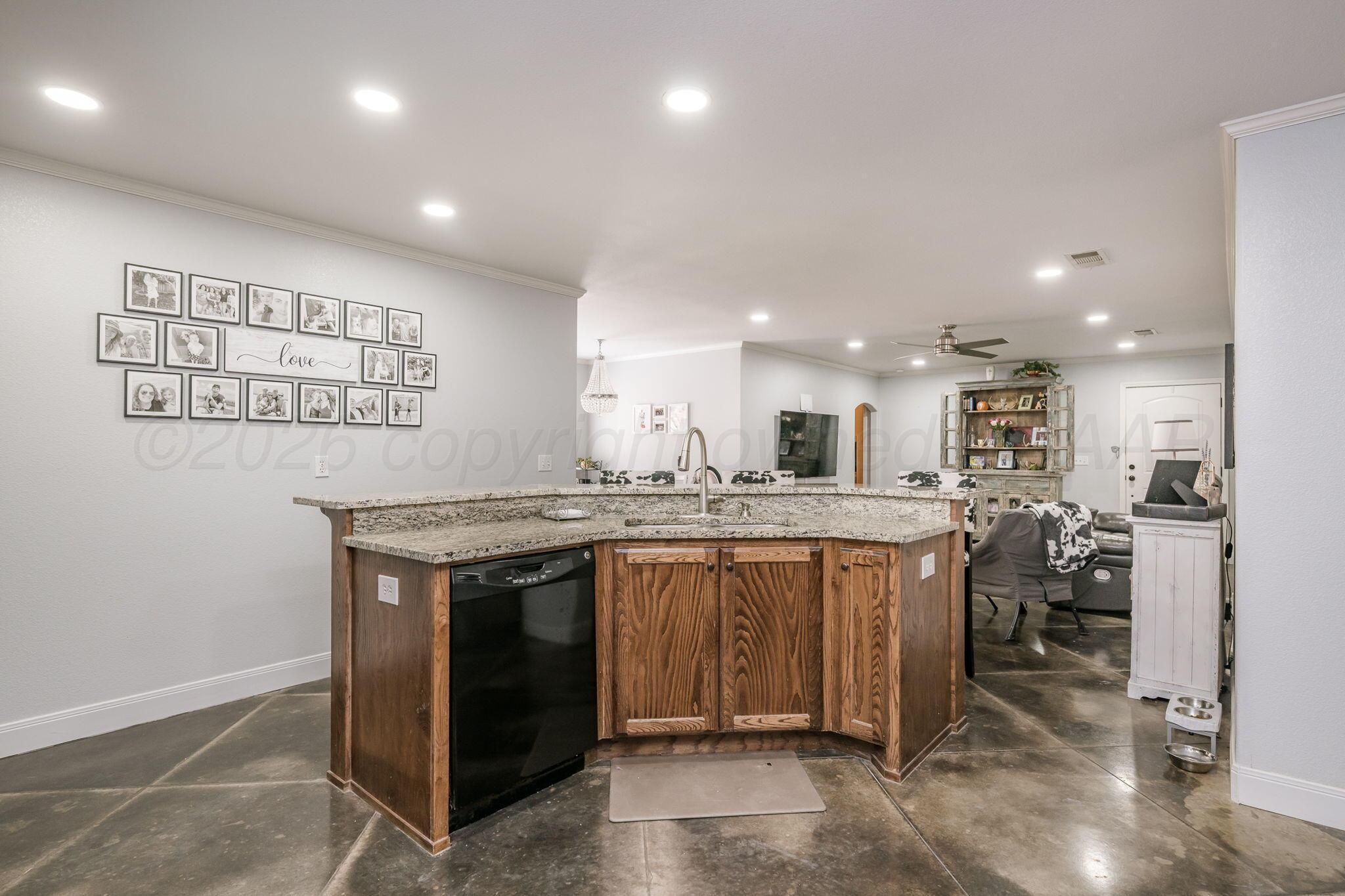 7002 Mosley Street Amarillo, TX 79119 - Photo 11 of 17 7002 Mosley St 11