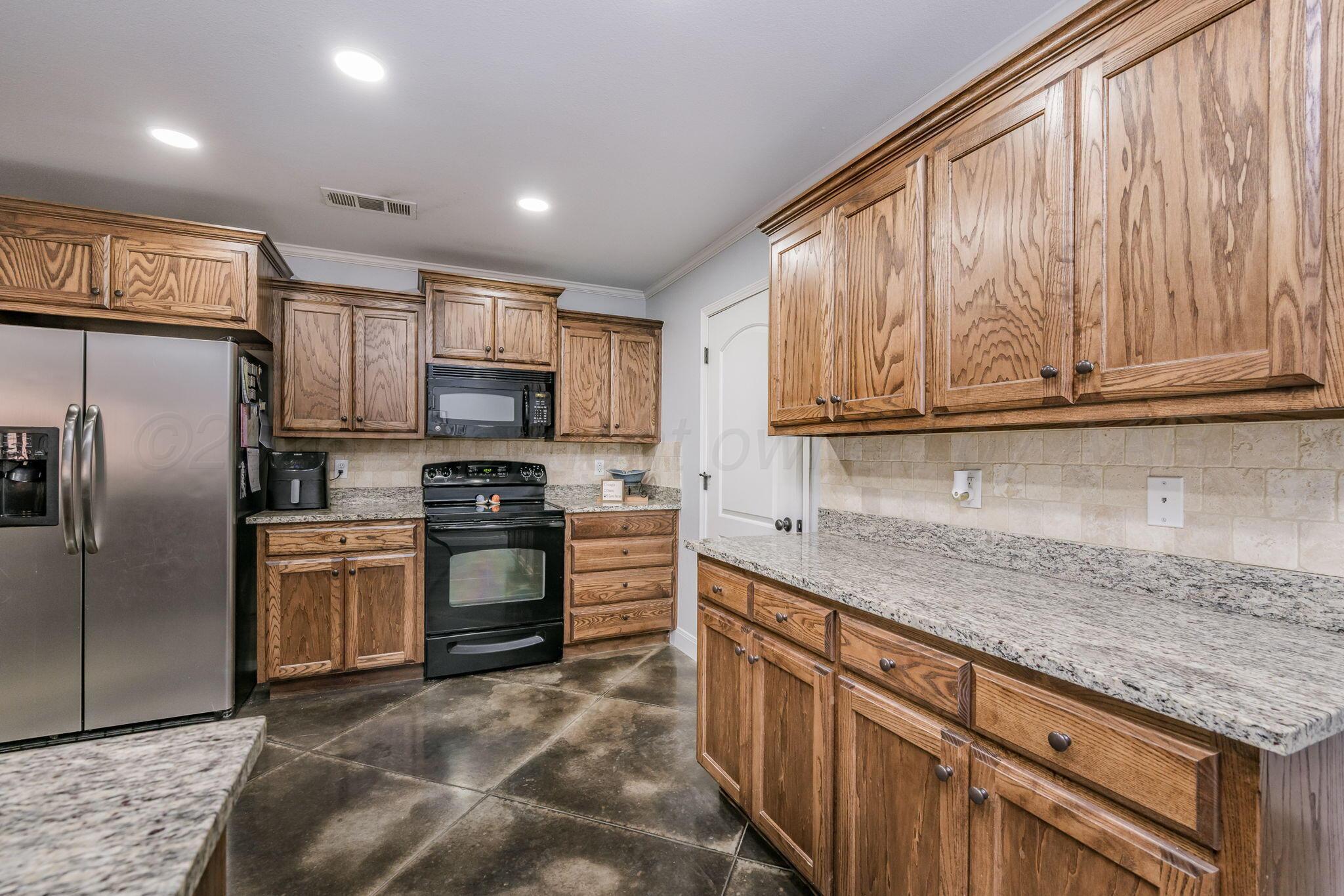 7002 Mosley Street Amarillo, TX 79119 - Photo 10 of 17 7002 Mosley St 10