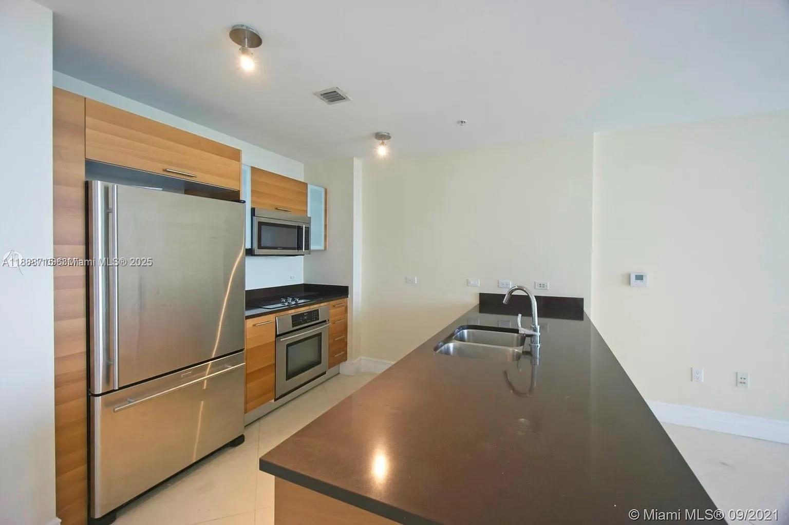 3301 Northeast 1st Avenue, Unit H2413 Miami, FL 33137 - Photo 5 of 10