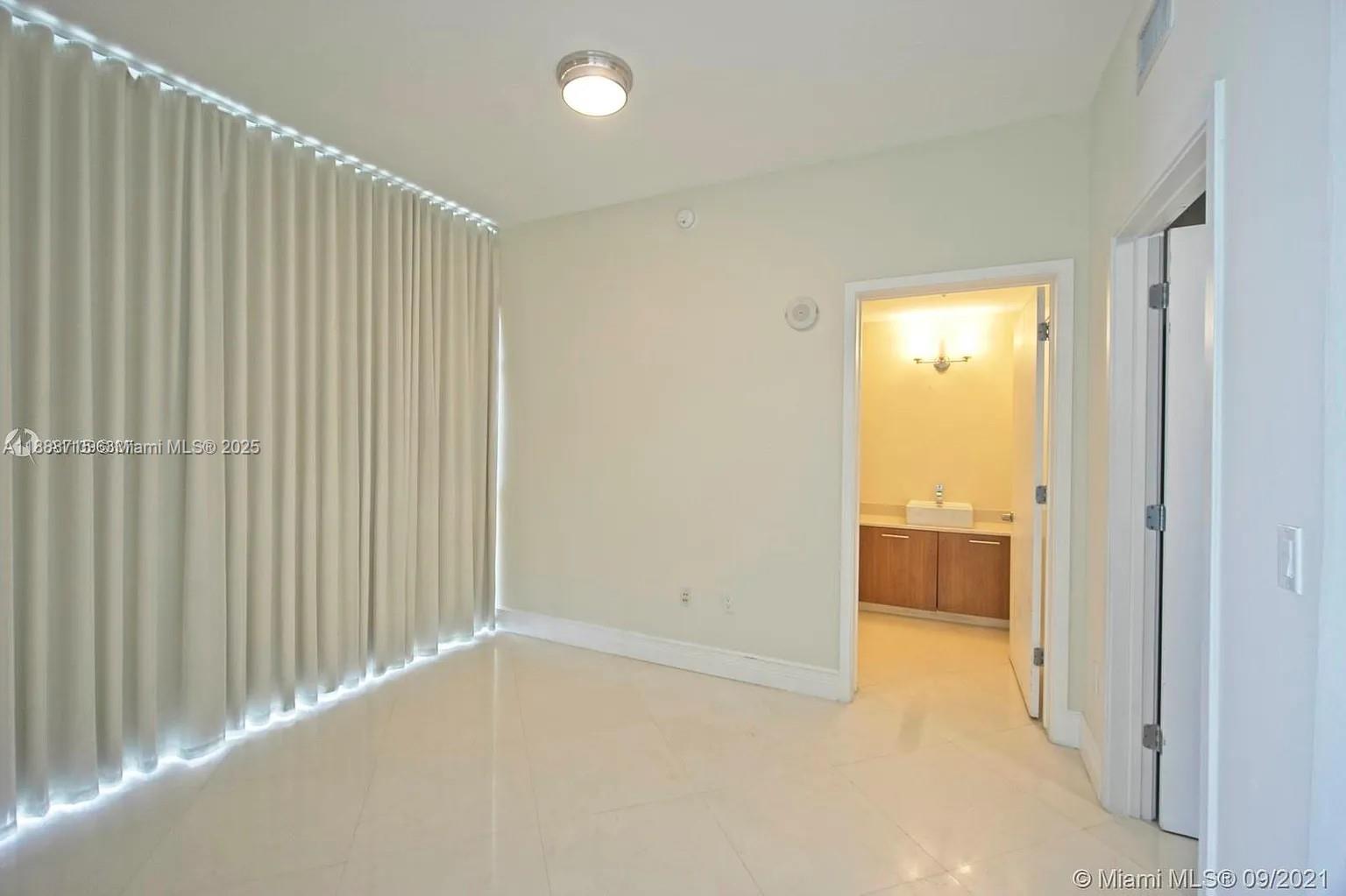 3301 Northeast 1st Avenue, Unit H2413 Miami, FL 33137 - Photo 8 of 10