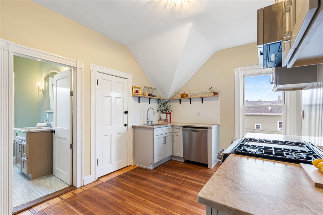 94 Grove Street, Unit 3 Providence, RI 02909 - Photo 11 of 26