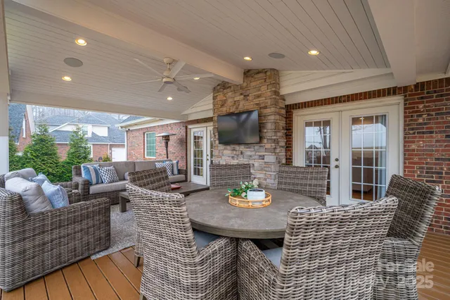 $669,000 | 3578 Savannah Lane, Claremont, NC 28610