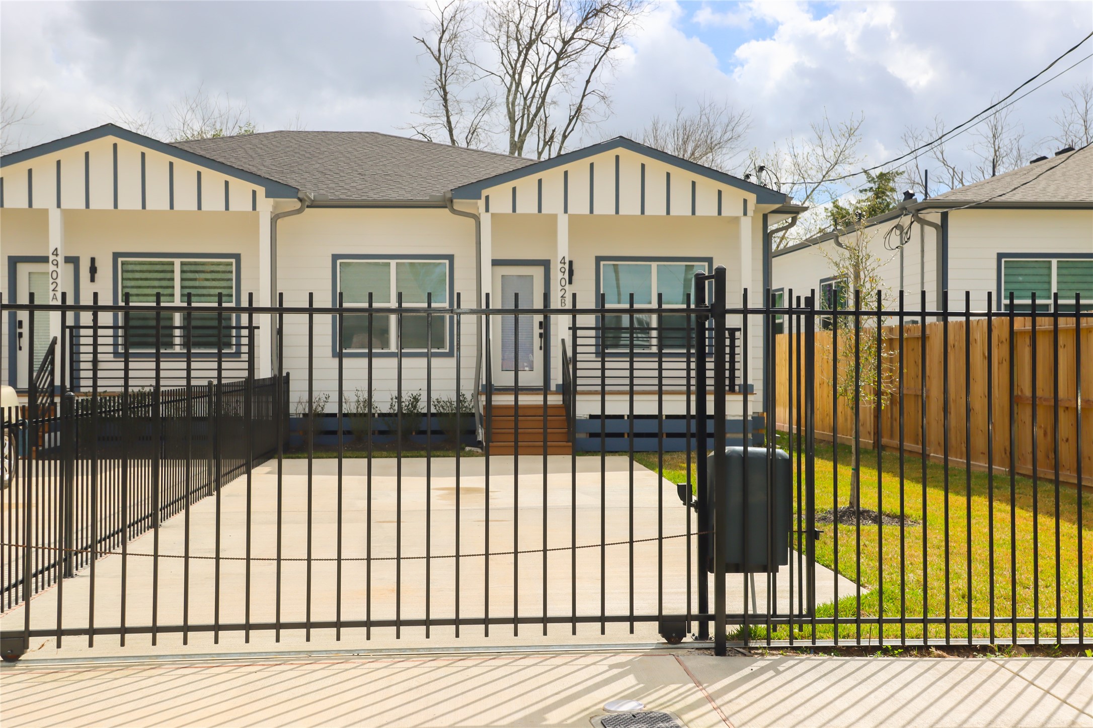 4902 Higgins Street, Unit B Houston, TX 77033 - Photo 39 of 39 a view of a brick house with a wooden floor