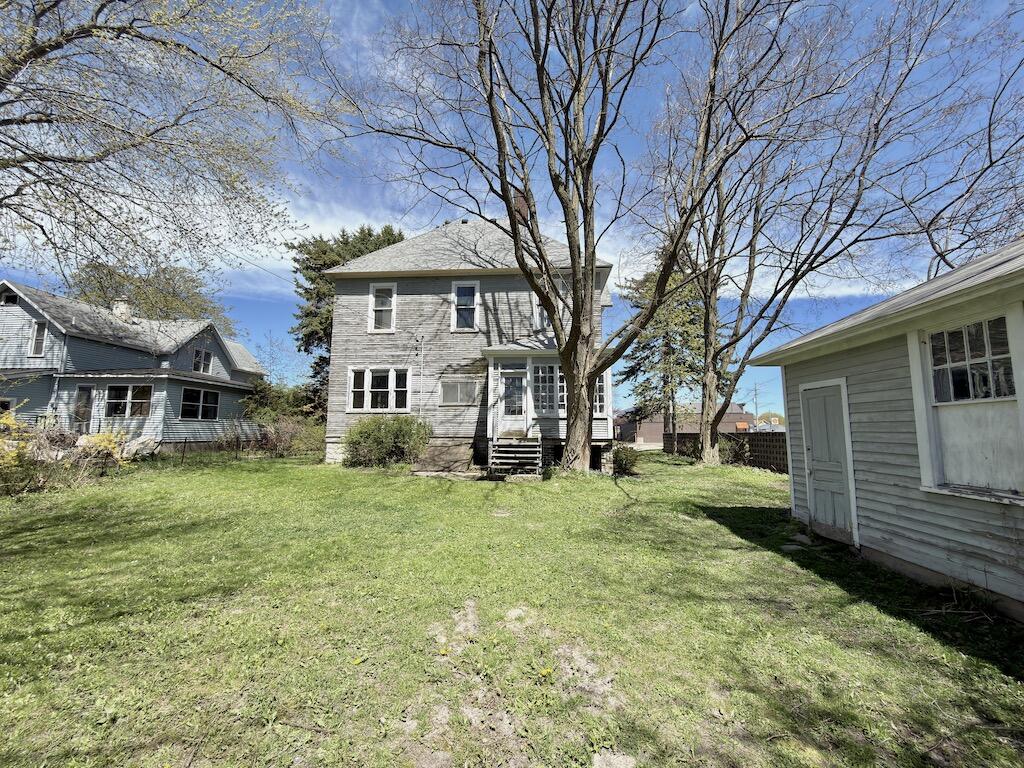 339 2nd Street Manistee, MI 49660 - Photo 40 of 45