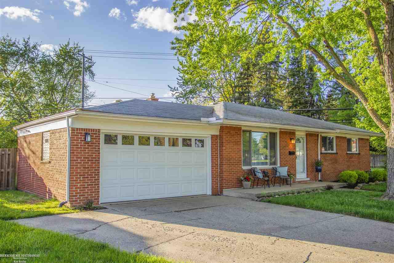 11947 Frazho Road Warren, MI 48089 - Photo 1 of 35
