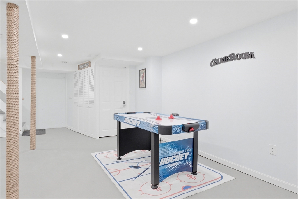 1519 Santuit-Newtown Road Barnstable, MA 02635 - Photo 18 of 29