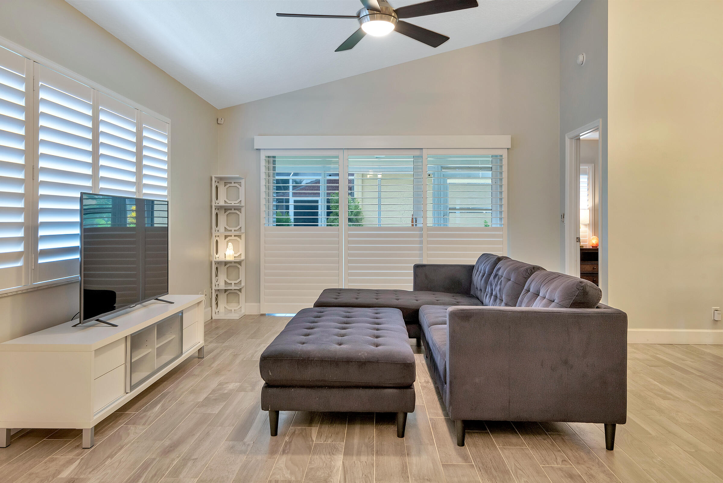2087 Bonisle Circle Riviera Beach, FL 33418 - Photo 6 of 39 2087 - 006