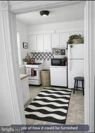 $1,900 | 1038 Brunswick Avenue, Unit 7, Trenton, NJ 08638