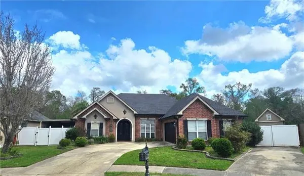 $320,000 | 4857 Mill Grove Lane, Marrero, LA 70072
